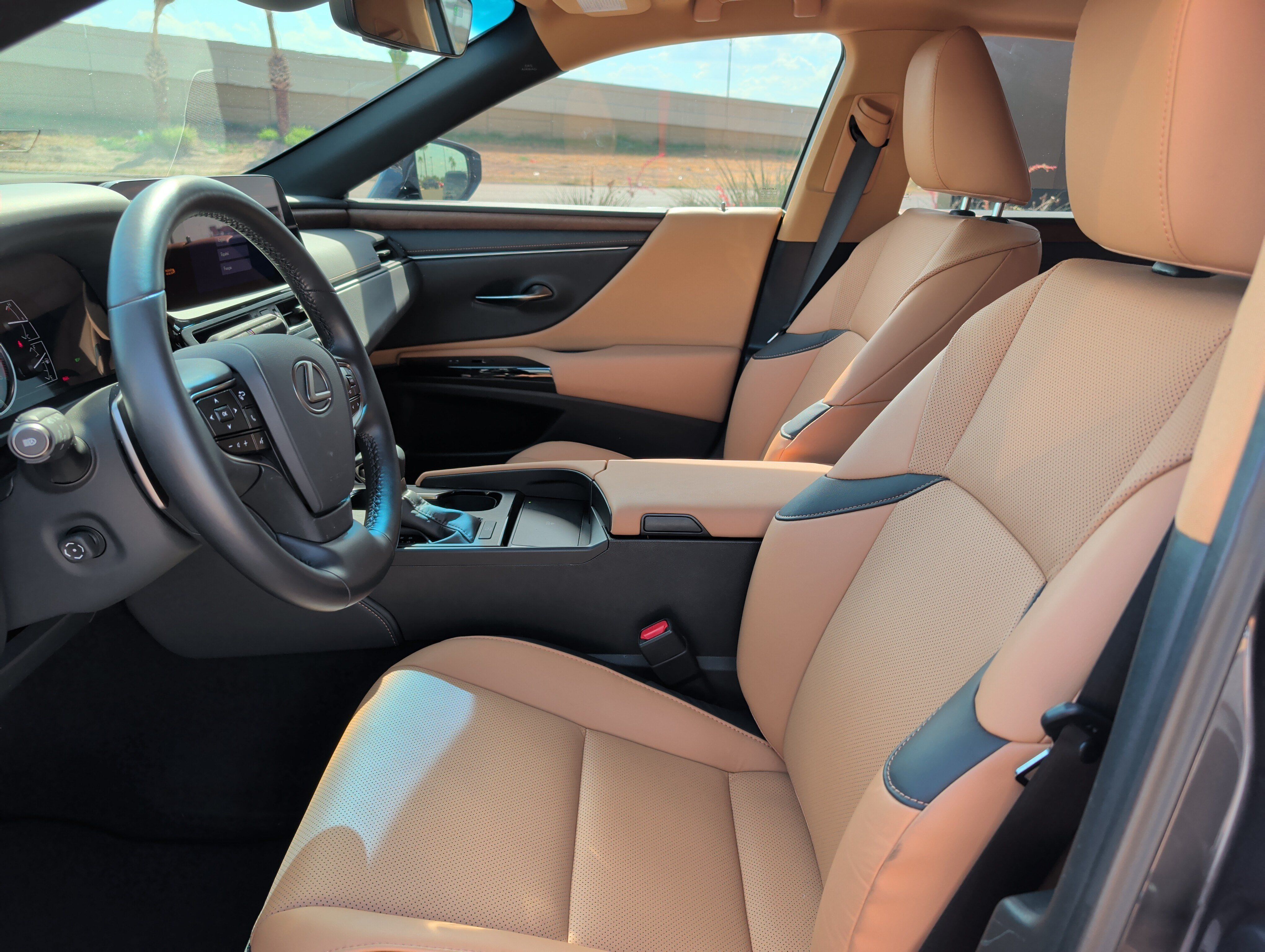 Used 2025 Lexus ES 350 w/ Premium Package FWD image 11