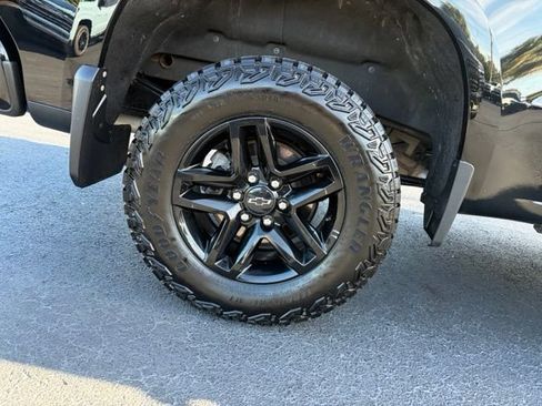 Used 2024 Chevrolet Silverado 1500 LT Trail Boss w/ LT Trail Boss Premium Package AWD/4WD image 7
