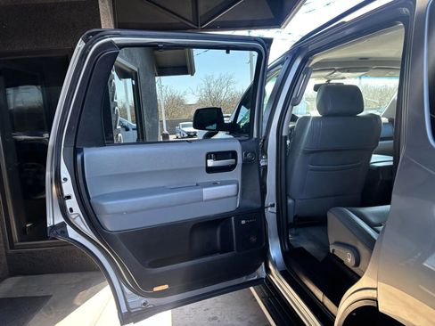 Used 2008 Toyota Sequoia Limited image 11