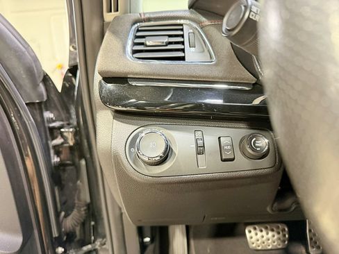 Used 2014 Chevrolet SS RWD image 19