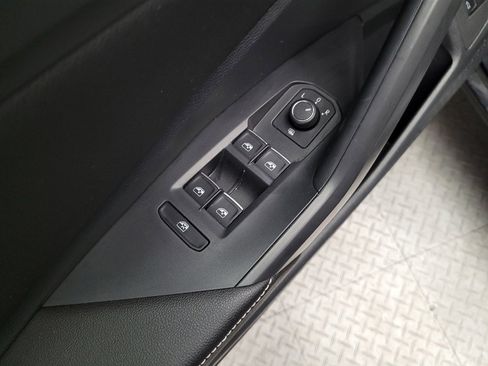 Used 2025 Volkswagen Jetta Sport image 27