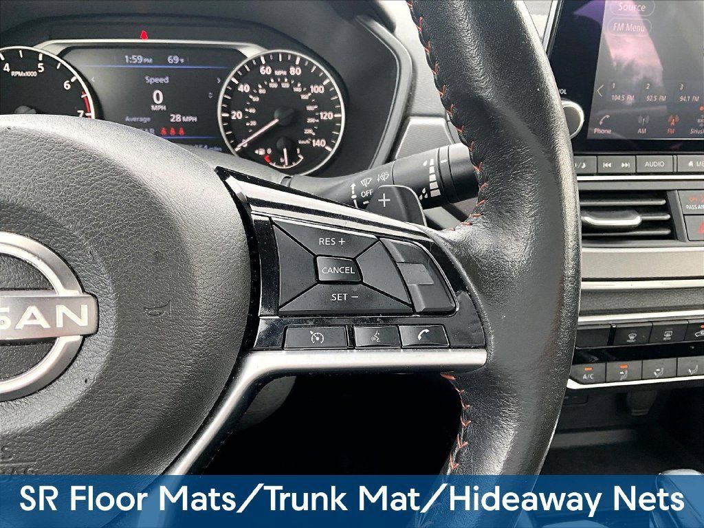 Used 2024 Nissan Altima 2.5 SR FWD image 16