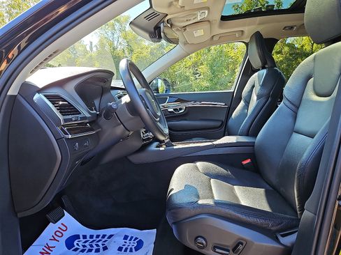 Used 2019 Volvo XC90 T5 Momentum w/ Advanced Package image 13
