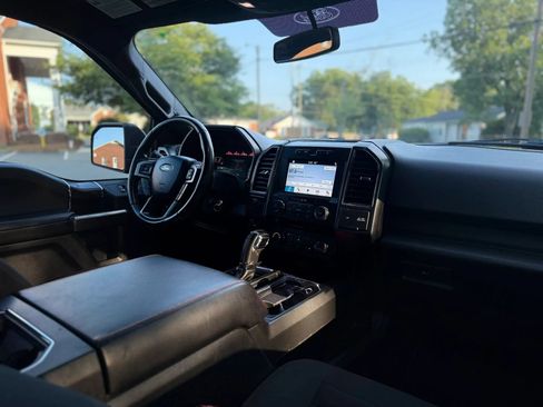 Used 2018 Ford F150 XLT w/ Equipment Group 302A Luxury AWD/4WD image 12
