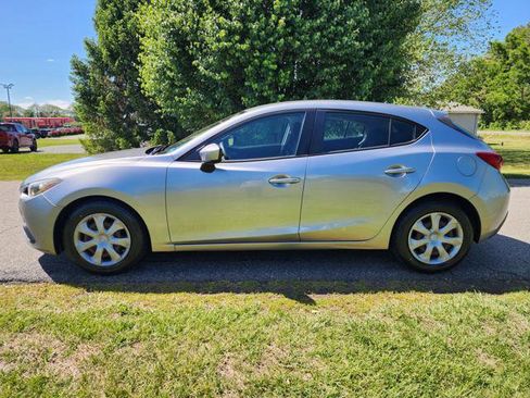 Used 2014 MAZDA MAZDA3 i Sport FWD image 1
