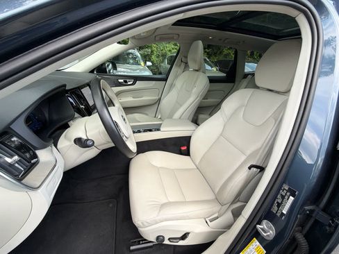 Certified 2024 Volvo XC60 B5 Plus AWD/4WD image 66