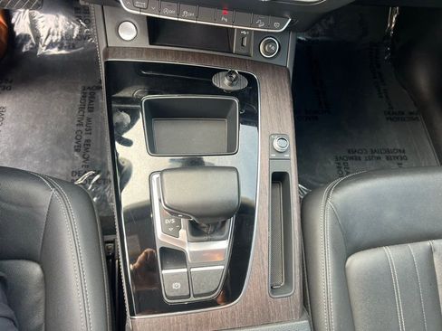 Used 2022 Audi Q5 2.0T Premium Plus w/ Premium Plus Package image 18