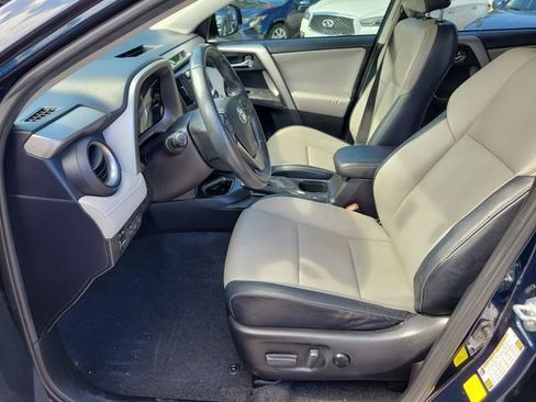 Used 2017 Toyota RAV4 Platinum image 23