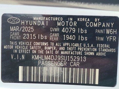 New 2025 Hyundai Elantra SEL image 25