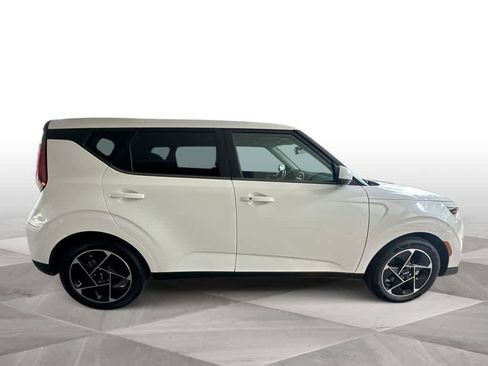 Used 2023 Kia Soul EX FWD image 9