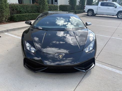 Used 2015 Lamborghini Huracan LP 610-4 AWD/4WD image 2