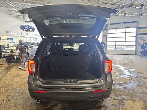 Used 2022 Ford Explorer ST-Line image 27