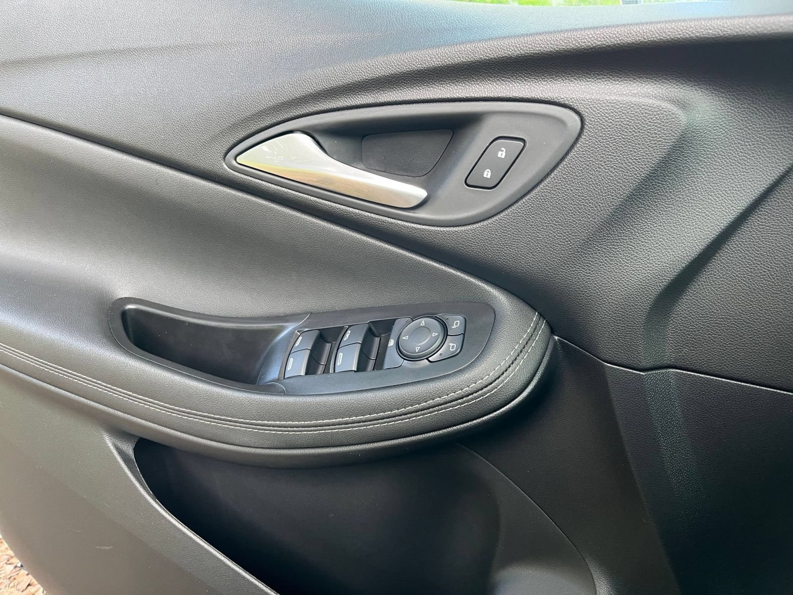 Used 2026 Buick Encore GX Preferred FWD image 18
