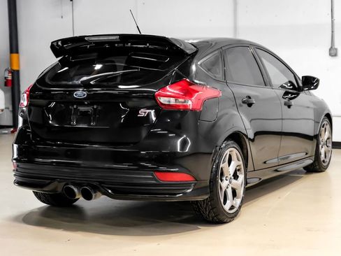 Used 2015 Ford Focus ST FWD image 7