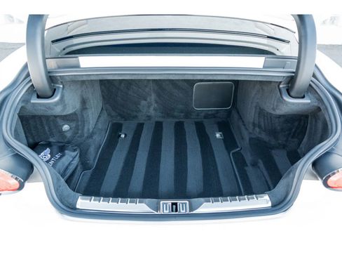 Used 2023 Bentley Continental GT V8 image 33