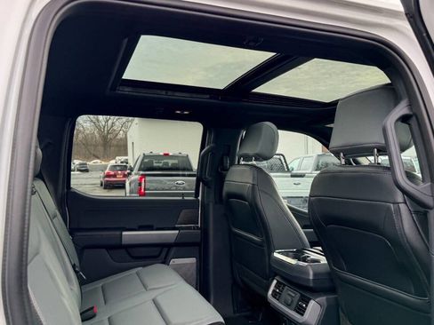 Used 2024 Ford F150 Lightning Lariat image 20