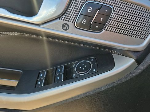 Used 2021 Ford Explorer Limited w/ Equipment Group 301A image 38