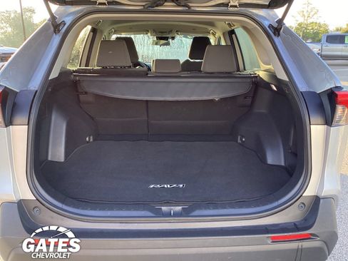Used 2024 Toyota RAV4 XLE w/ Weather Package AWD/4WD image 11