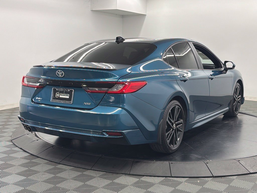 Used 2025 Toyota Camry XSE FWD image 10