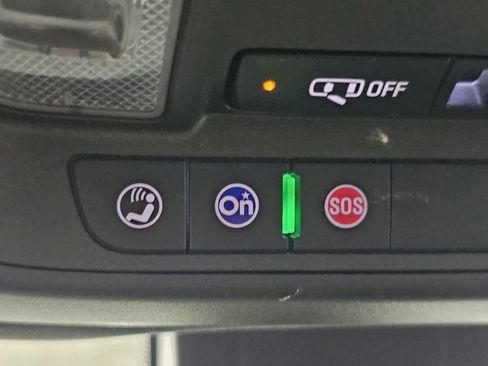 Used 2023 Chevrolet Equinox RS FWD image 19