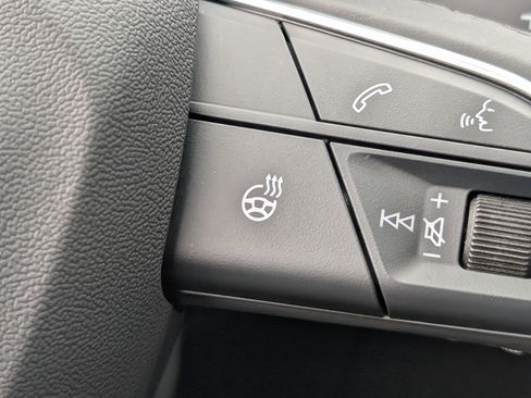 Used 2024 Audi Q5 e Premium Plus image 37