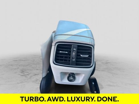 Used 2023 Genesis G70 2.0T AWD/4WD image 10