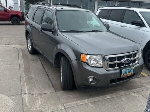 Used 2011 Ford Escape XLT w/ Class II Trailer Tow Pkg AWD/4WD image 1