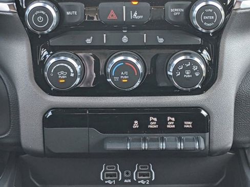 New 2026 RAM 1500 Big Horn AWD/4WD image 16