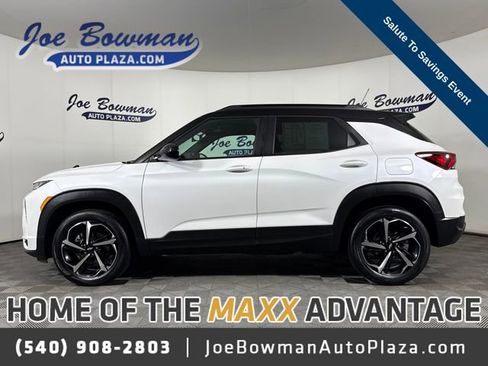Used 2023 Chevrolet TrailBlazer RS w/ Sun and Liftgate Package AWD/4WD image 1