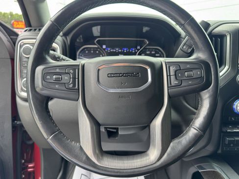 Used 2019 GMC Sierra 1500 Denali w/ Driver Alert Package II AWD/4WD image 3