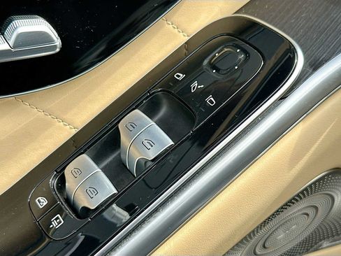 Used 2023 Mercedes-Benz S 580 4MATIC Sedan image 18