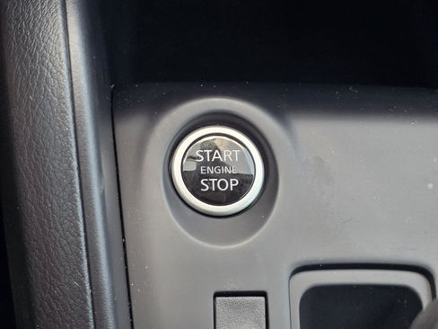 Certified 2025 Nissan Kicks Play S FWD image 21