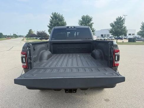 Used 2022 RAM 3500 Limited AWD/4WD image 26