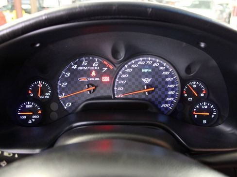 Used 2001 Chevrolet Corvette Z06 w/ Memory Pkg RWD image 30