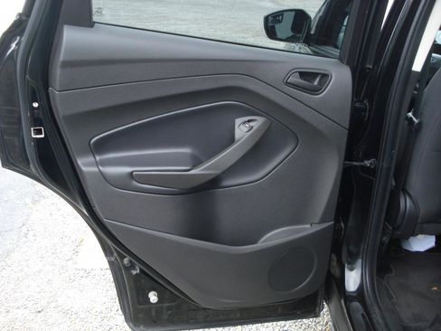 Used 2018 Ford Escape S FWD image 29