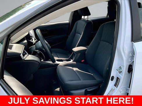 Used 2025 Toyota Corolla LE w/ LE Premium Package FWD image 27