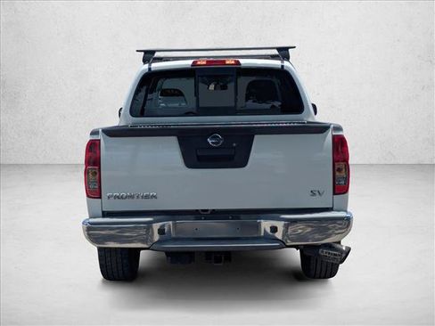 Used 2017 Nissan Frontier SV RWD image 6