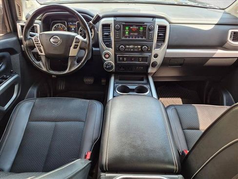 Used 2019 Nissan Titan PRO-4X w/ Pro-4x Utility Package AWD/4WD image 16