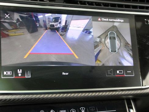 Used 2022 Audi RS Q8 w/ Carbon Optic Package image 28