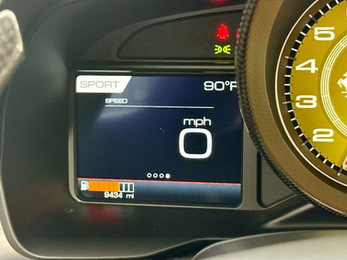 Certified 2021 Ferrari F8 Tributo RWD image 29