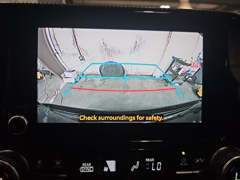 Used 2023 Toyota Highlander XSE FWD image 26