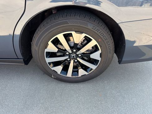 Used 2026 Honda Odyssey EX-L image 15