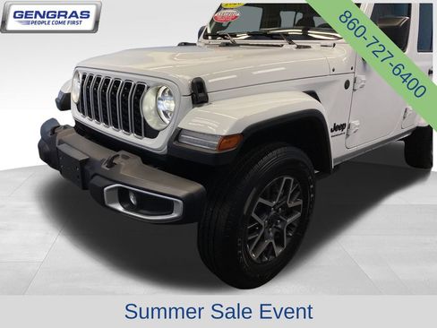 Certified 2026 Jeep Wrangler Unlimited Sahara AWD/4WD image 48