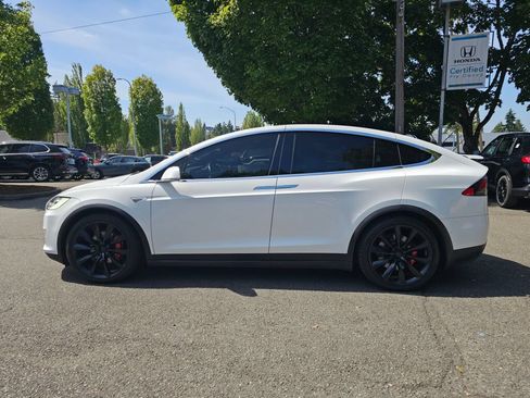 Used 2016 Tesla Model X P90D AWD/4WD image 4