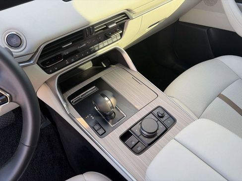 Certified 2024 MAZDA CX-90 3.3 Turbo S w/ Premium Package image 27