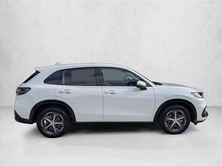 Used 2025 Honda HR-V EX-L video 4