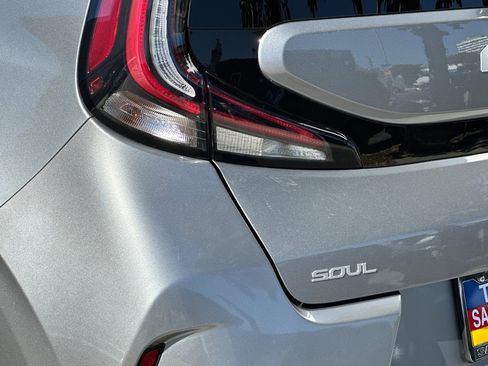 Used 2023 Kia Soul GT-Line w/ GT-Line Technology Package FWD image 28