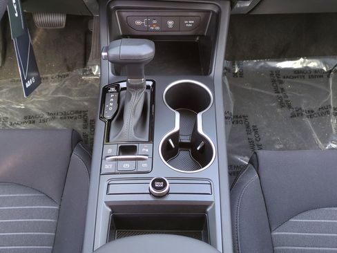 New 2026 Kia K5 LXS FWD image 17