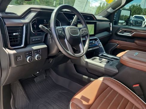 Used 2024 GMC Sierra 2500 Denali Ultimate AWD/4WD image 19