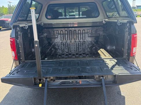 Used 2017 Ford F150 XLT w/ Equipment Group 302A Luxury AWD/4WD image 5